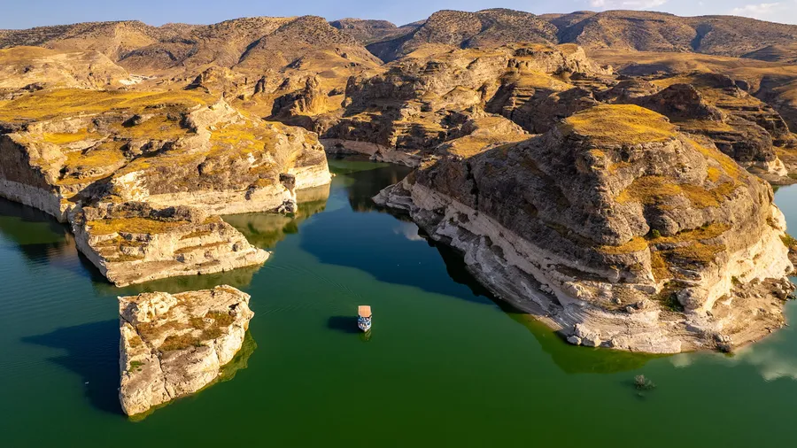 2-Day Batman Route: What to See, Do, and Eat
